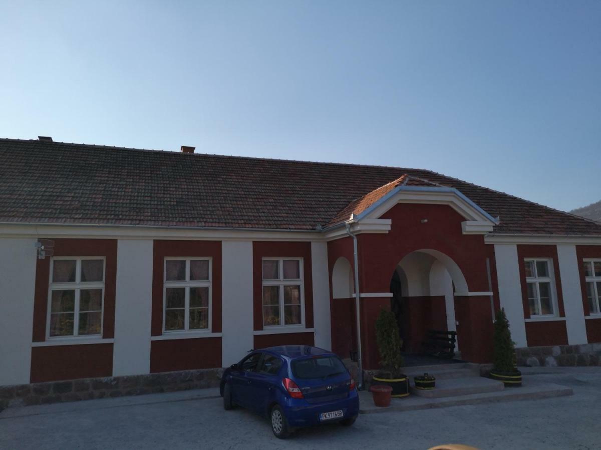 Hotel Etno Konak Angela Kalna Exterior foto
